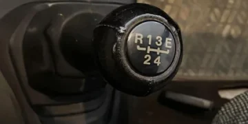 From Stick Shifts to Smart Drives: The Evolution and Hidden Secrets of Manual Transmissions